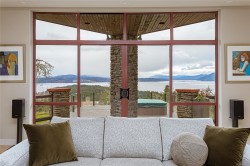 1126 Highview Pl  North Saanich, BC V8L 5J9