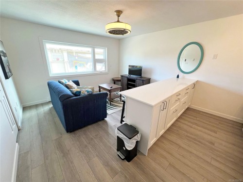 9736 Chemainus Rd, Chemainus, BC - Indoor Photo Showing Other Room