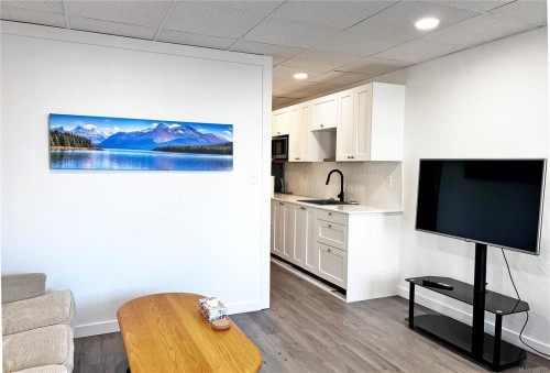 9736 Chemainus Rd, Chemainus, BC - Indoor