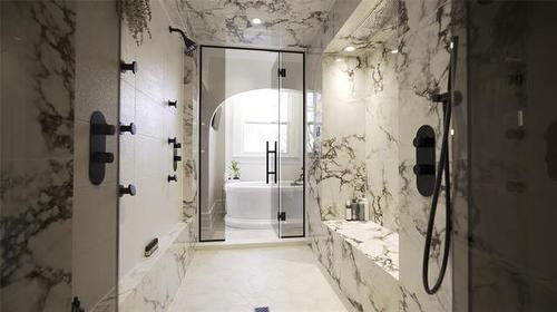 12 Ruskin Row, Winnipeg, MB 