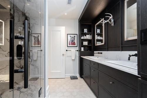 12 Ruskin Row, Winnipeg, MB 