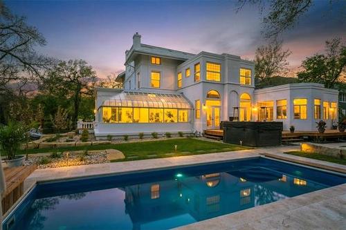 12 Ruskin Row, Winnipeg, MB 