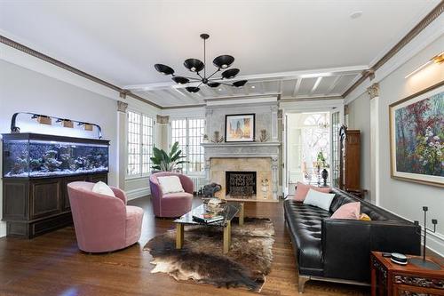 12 Ruskin Row, Winnipeg, MB 