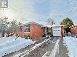 50 TORMORE DRIVE  Richmond Hill, ON L4C 3N4