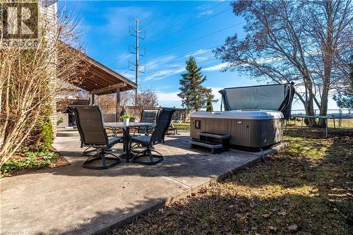 16 Clansman Crescent, Caledonia, ON - Outdoor With Deck Patio Veranda