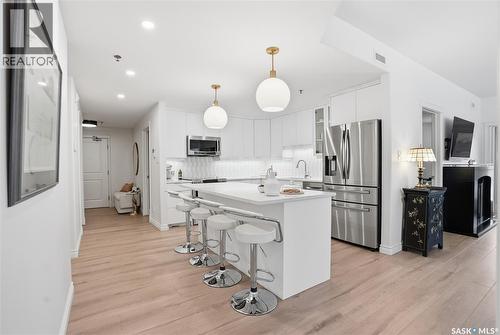 111 619 Saskatchewan Crescent W, Saskatoon, SK - Indoor Photo Showing Kitchen With Upgraded Kitchen