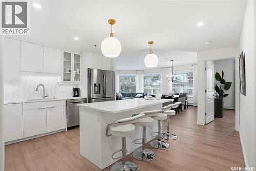 111 619 Saskatchewan Crescent W, Saskatoon, SK - Indoor Photo Showing Kitchen With Upgraded Kitchen