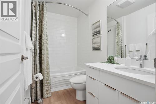 111 619 Saskatchewan Crescent W, Saskatoon, SK - Indoor Photo Showing Bathroom