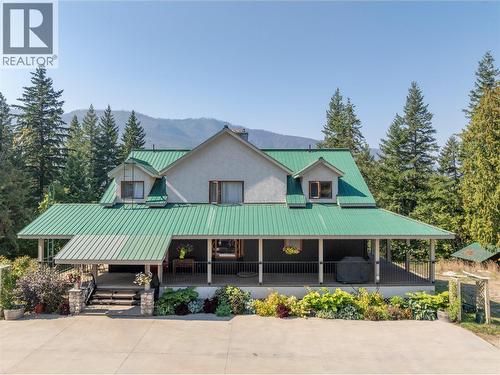 1403 Notch Hill Road, Sorrento, BC - Outdoor