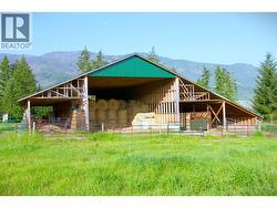 Barn - 