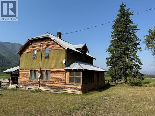 1936 Farmhouse - 1403 Notch Hill Road, Sorrento, BC - Outdoor