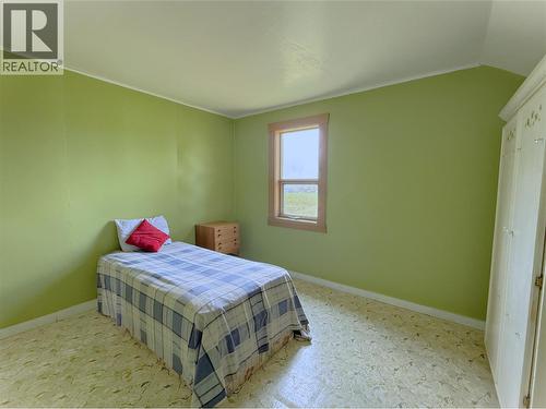 Bedroom on Left of upper hall - 1403 Notch Hill Road, Sorrento, BC - Indoor Photo Showing Bedroom