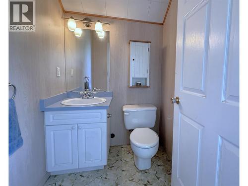Upstairs 2 pc Bathroom - 1403 Notch Hill Road, Sorrento, BC - Indoor Photo Showing Bathroom