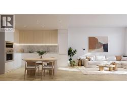 201 585 KEMSLEY AVENUE  Coquitlam, BC V3J 3Z2