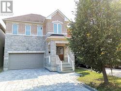 269 HELEN AVENUE Markham, ON L3R 1J9
