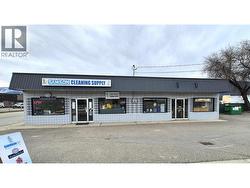 295 5 Street SW  Salmon Arm, BC V1E 2Y9