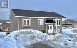 36 HOPEDALE Crescent  St. John's, NL A1B 0B4