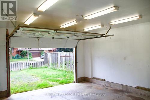 1405 Manitou Drive, Oshawa, ON - Indoor Photo Showing Garage
