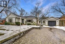 34 OAKLEY Court  Ancaster, ON L9G 1T5