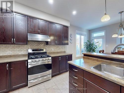 73 Graihawk Drive, Barrie, ON - Indoor Photo Showing Kitchen