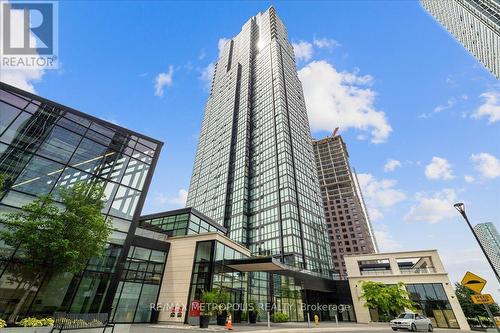 2206 - 2910 HIGHWAY 7 W  Vaughan, ON L4K 0H8