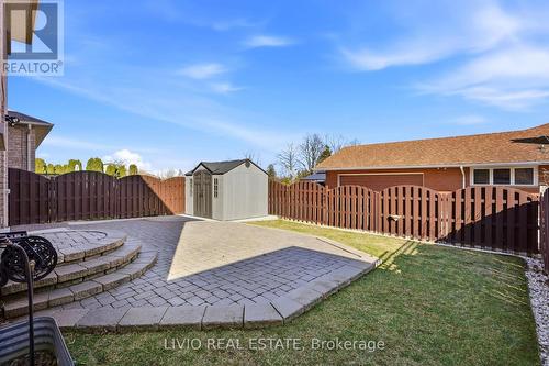 19 Konstantine Court, Hamilton, ON - Outdoor