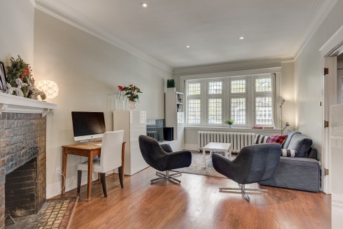 Salon - 850 Av. Pratt, Montréal (Outremont), QC - Indoor With Fireplace