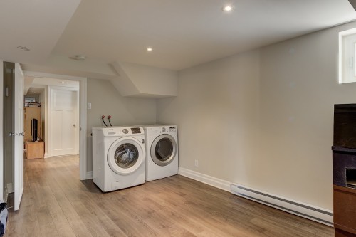 Salle de lavage - 850 Av. Pratt, Montréal (Outremont), QC - Indoor Photo Showing Laundry Room