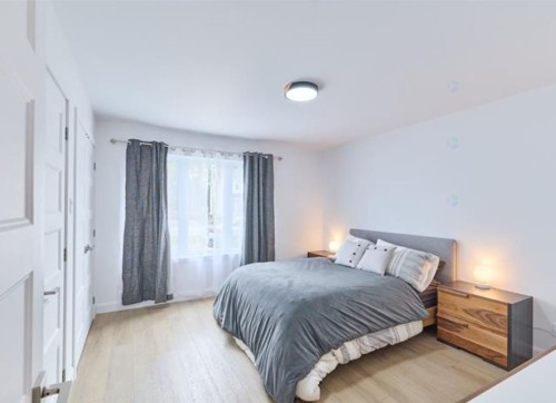 Bedroom - 1122 Av. Des Oiselets, Bécancour, QC - Indoor Photo Showing Bedroom