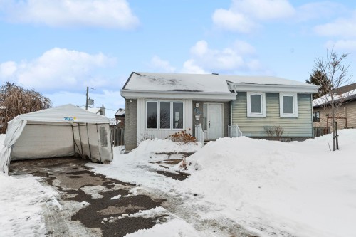 2905 Rue Demers  Mascouche, QC J7K 1Z8