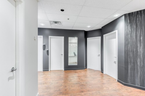 Office - 211-1555 Boul. De L'Avenir, Laval (Chomedey), QC - Indoor Photo Showing Other Room