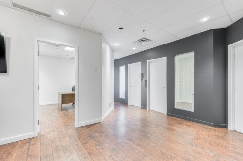 Office - 211-1555 Boul. De L'Avenir, Laval (Chomedey), QC - Indoor Photo Showing Other Room