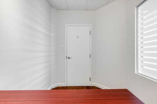 Office - 211-1555 Boul. De L'Avenir, Laval (Chomedey), QC - Indoor Photo Showing Other Room