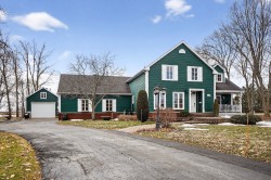 2149 Rue Bachand  Carignan, QC J3L 4E9