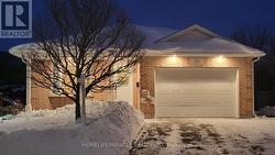 114 GLENCLIFFE COURT  Kitchener, ON N2B 3X1