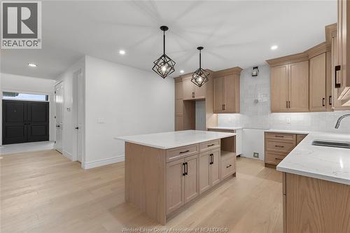 357 Marla Crescent, Lakeshore, ON - Indoor Photo Showing Kitchen With Double Sink