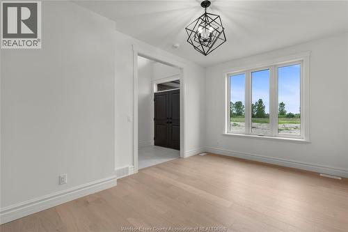 357 Marla Crescent, Lakeshore, ON - Indoor Photo Showing Other Room