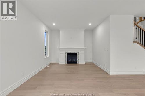 357 Marla Crescent, Lakeshore, ON - Indoor With Fireplace