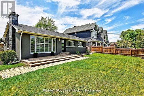 492 SHERIN DRIVE  Oakville, ON L6L 4J8