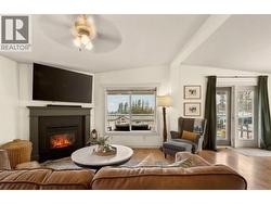 Main House - Living Room with gas fireplace - 
