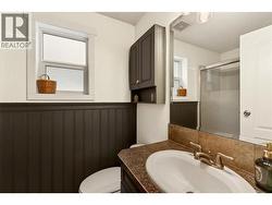 Main House - Primary Ensuite (3pc) - 