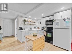 Lower Level - Suite - 