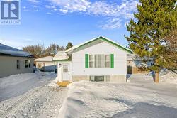 16 Vaughan Avenue  Capreol, ON P0M 1H0