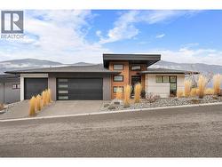 3596 Arrowroot Drive  Kelowna, BC V1V 3G2