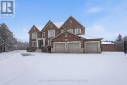 2489 OLINDA COURT  Mississauga, ON L5C 4P5