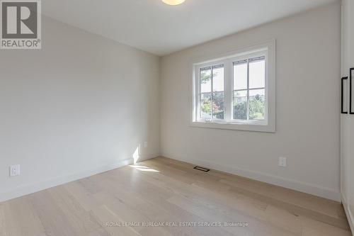 3029 Eva Drive, Burlington, ON - Indoor Photo Showing Other Room