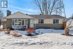 27 ILKLEY CRESCENT  Ottawa, ON K2G 0W6