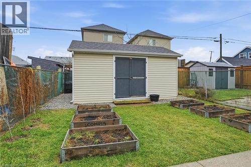 68 Delena Avenue N, Hamilton, ON - Outdoor