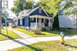 UPPER - 155 1/2 LAKE STREET  St. Catharines, ON L2R 5Y5