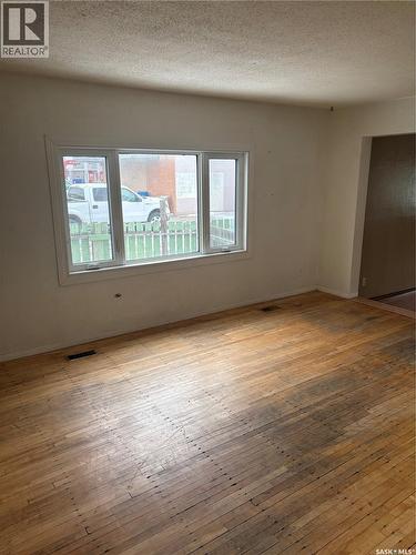 515 King Street, Weyburn, SK - Indoor Photo Showing Other Room